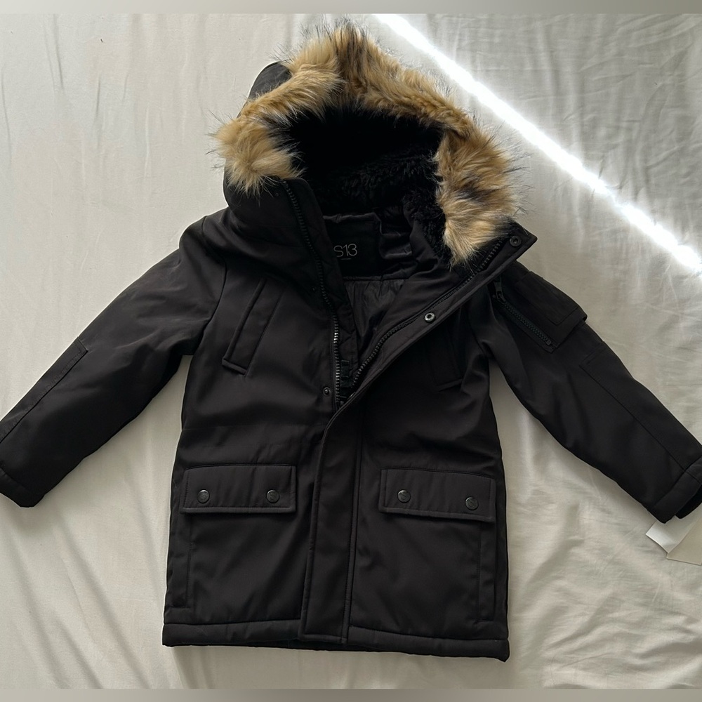 Boys black hooded winter coat - Size 4